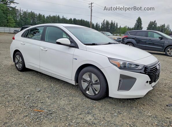 KMHC65LC2HU031295 2017 HYUNDAI IONIQ White Delantero derecho