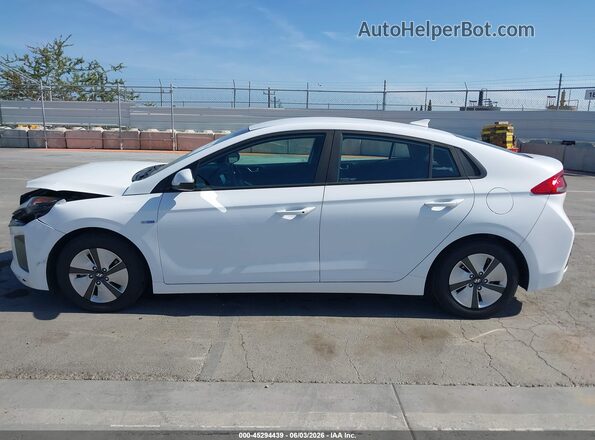 KMHC65LC2KU107539 2019 HYUNDAI IONIQ HYBRID White 
