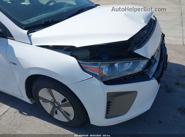 KMHC65LC2KU107539 2019 HYUNDAI IONIQ HYBRID White Панорамний вид салону 360°