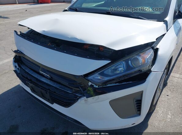 KMHC65LC2KU107539 2019 HYUNDAI IONIQ HYBRID White Вид спереду