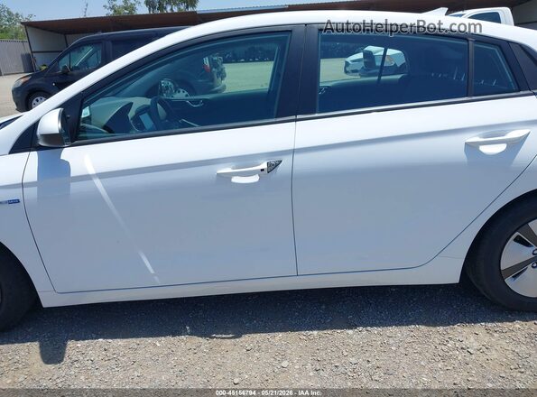 KMHC65LC2KU107671 2019 HYUNDAI IONIQ HYBRID White 