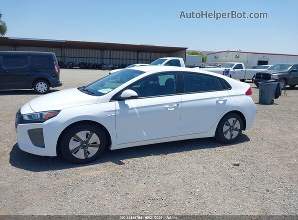 KMHC65LC2KU107671 2019 HYUNDAI IONIQ HYBRID White 