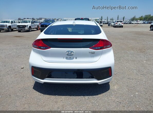 KMHC65LC2KU107671 2019 HYUNDAI IONIQ HYBRID White 