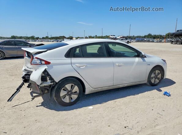 KMHC65LC3LU229361 2020 HYUNDAI IONIQ Белый Задняя правая четверть