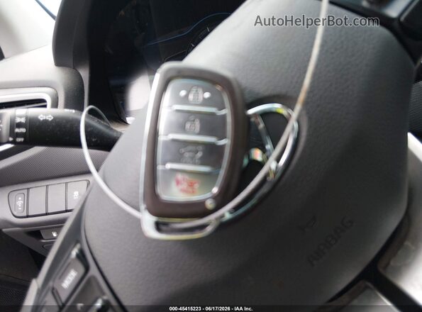 KMHC65LC4HU045554 2017 HYUNDAI IONIQ HYBRID Синий Вид панели приборов