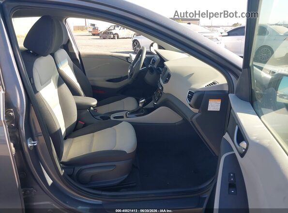 KMHC65LC4JU066250 2018 HYUNDAI IONIQ HYBRID Gray Front interior view