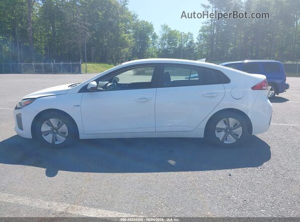 KMHC65LC4KU178709 2019 HYUNDAI IONIQ HYBRID White Սալոնի 360 աստիճան տեսք