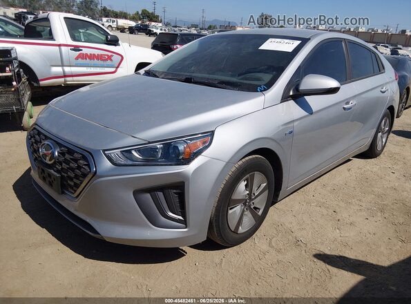 KMHC65LC5LU215588 2020 HYUNDAI IONIQ HYBRID Silver წინა მარცხენა ხედი სამი მეოთხედიდან