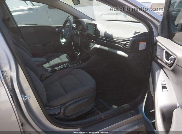 KMHC65LC5LU215588 2020 HYUNDAI IONIQ HYBRID Silver წინა სალონის ხედი