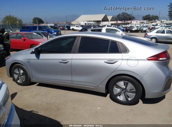 KMHC65LC5LU215588 2020 HYUNDAI IONIQ HYBRID Silver სალონის 360-გრადუსიანი ხედი