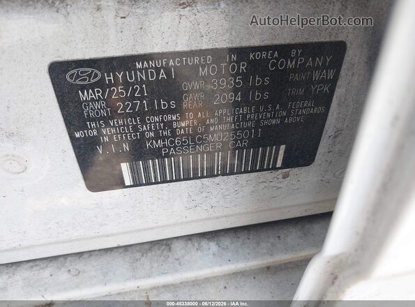 KMHC65LC5MU255011 2021 HYUNDAI IONIQ HYBRID White Vista del compartimento del motor