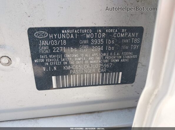 KMHC65LC6JU075967 2018 HYUNDAI IONIQ HYBRID Silver Vista del compartimento del motor
