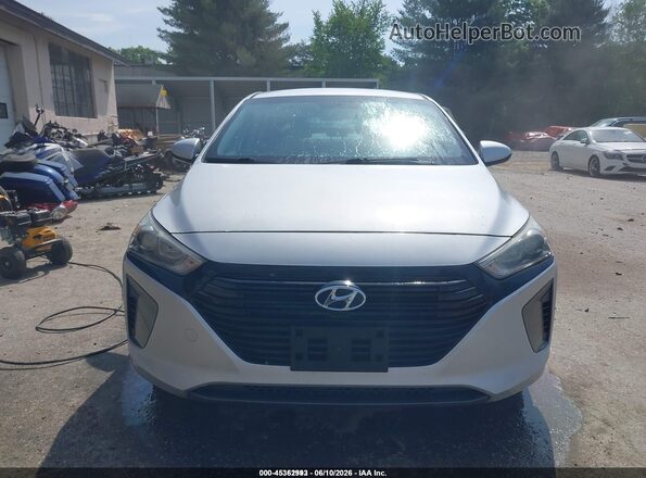 KMHC65LC6JU075967 2018 HYUNDAI IONIQ HYBRID Silver 