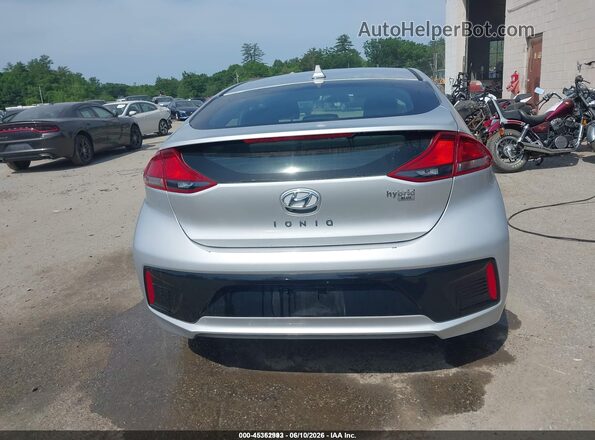 KMHC65LC6JU075967 2018 HYUNDAI IONIQ HYBRID Silver 