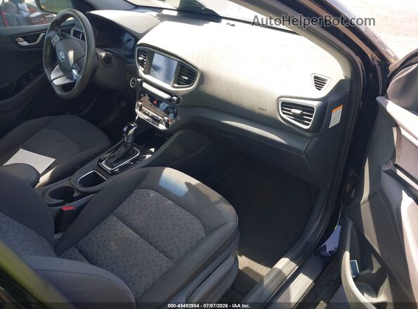 KMHC65LC6KU132685 2019 HYUNDAI IONIQ HYBRID Черный Вид салона спереди