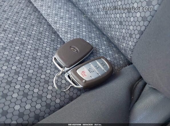 KMHC65LC7JU075671 2018 HYUNDAI IONIQ HYBRID Black Vista del salpicadero