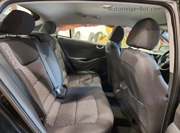 KMHC65LC8KU121414 2019 HYUNDAI IONIQ Черный 