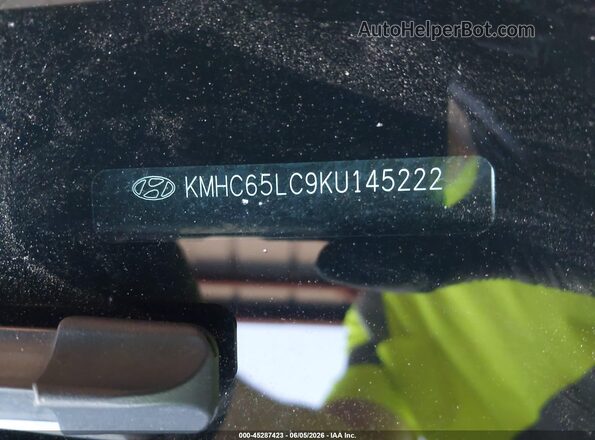 KMHC65LC9KU145222 2019 HYUNDAI IONIQ HYBRID White Widok komory silnika