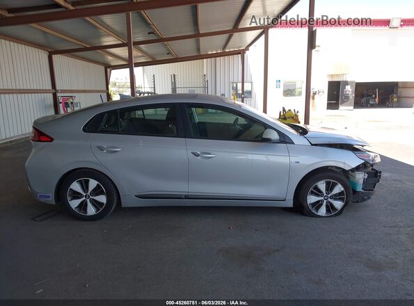 KMHC65LD0KU147174 2019 HYUNDAI IONIQ PLUG-IN HYBRID Silver Панорамний вид салону 360°