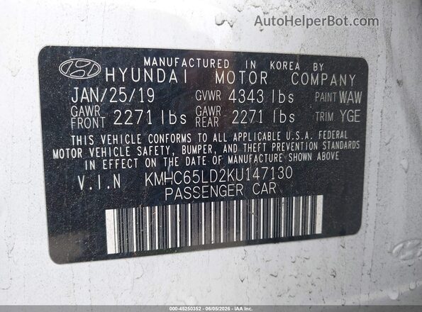 KMHC65LD2KU147130 2019 HYUNDAI IONIQ PLUG-IN HYBRID White Widok komory silnika