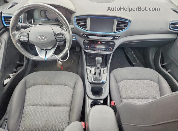 KMHC65LD6JU095855 2018 HYUNDAI IONIQ Blue Widok deski rozdzielczej
