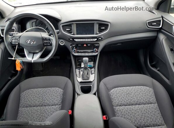 KMHC65LD6KU178638 2019 HYUNDAI IONIQ Серебряный Вид панели приборов