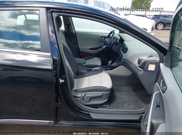 KMHC75LC2KU129442 2019 HYUNDAI IONIQ HYBRID Black წინა სალონის ხედი