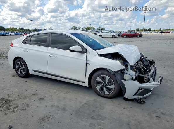 KMHC75LC3HU043422 2017 HYUNDAI IONIQ White Передня права чверть