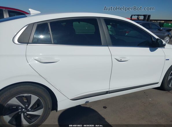 KMHC75LC3KU124668 2019 HYUNDAI IONIQ HYBRID White Rear interior view