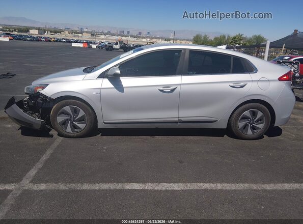 KMHC75LC3KU139719 2019 HYUNDAI IONIQ HYBRID Silver Widok wnętrza z tyłu