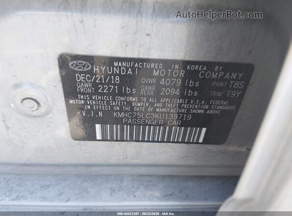 KMHC75LC3KU139719 2019 HYUNDAI IONIQ HYBRID Silver Widok komory silnika