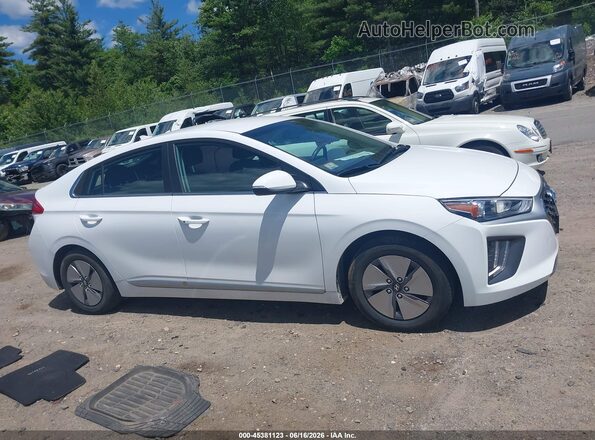 KMHC75LC3MU260768 2021 HYUNDAI IONIQ HYBRID White Widok zestawu wskaźników