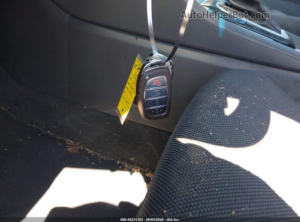 KMHC75LC5HU046189 2017 HYUNDAI IONIQ HYBRID Black Вид панелі приладів