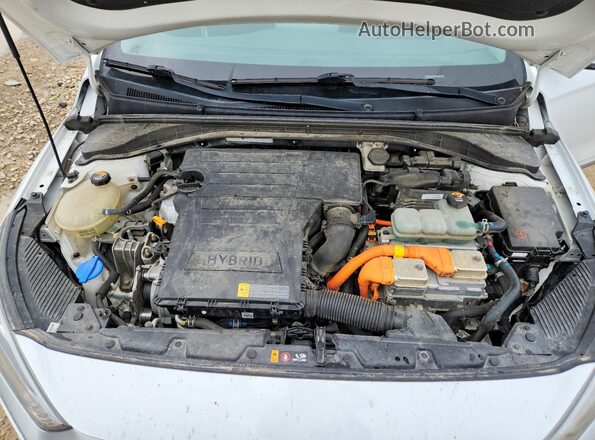 KMHC75LC5LU195579 2020 HYUNDAI IONIQ White Rear interior view