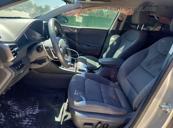 KMHC75LC5LU195906 2020 HYUNDAI IONIQ Silver Вид салону спереду
