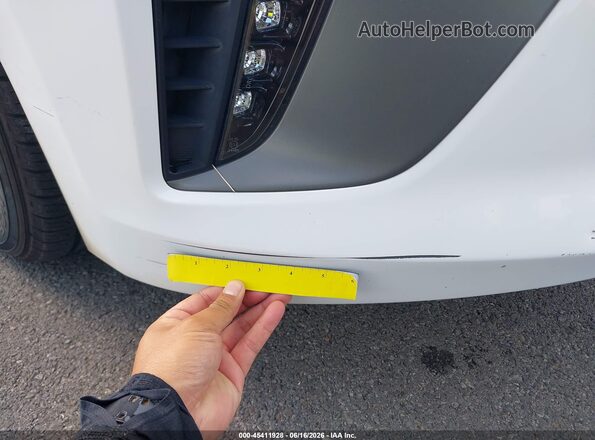 KMHC75LC6KU106763 2019 HYUNDAI IONIQ HYBRID White ხელსაწყოთა პანელის ხედი