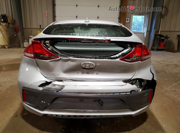 KMHC75LC9LU214988 2020 HYUNDAI IONIQ Silver უკანა ხედი