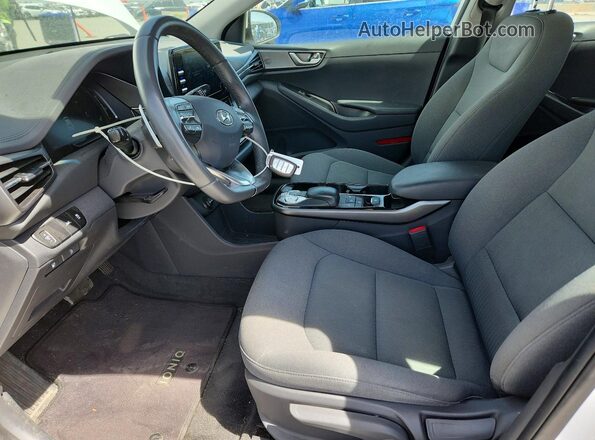 KMHC75LJ5MU077161 2021 HYUNDAI IONIQ Белый Вид салона спереди