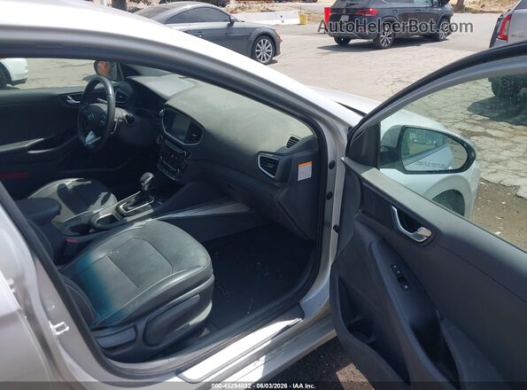 KMHC85LC5KU131019 2019 HYUNDAI IONIQ HYBRID Silver წინა სალონის ხედი