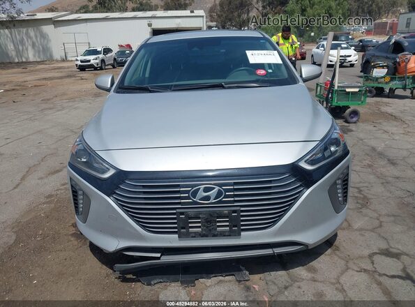 KMHC85LC5KU131019 2019 HYUNDAI IONIQ HYBRID Silver ხელსაწყოთა პანელის ხედი