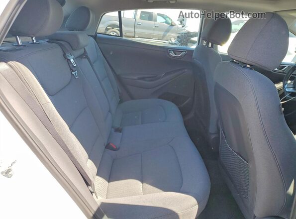 KMHC85LC7LU239921 2020 HYUNDAI IONIQ White Вид задніх сидінь