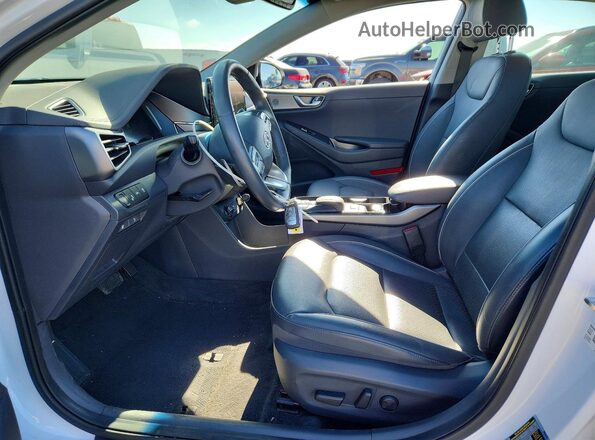 KMHC85LJ1MU081902 2021 HYUNDAI IONIQ White Front interior view