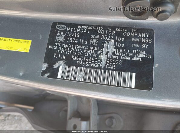 KMHCT4AE0HU195023 2017 HYUNDAI ACCENT Gray Widok komory silnika