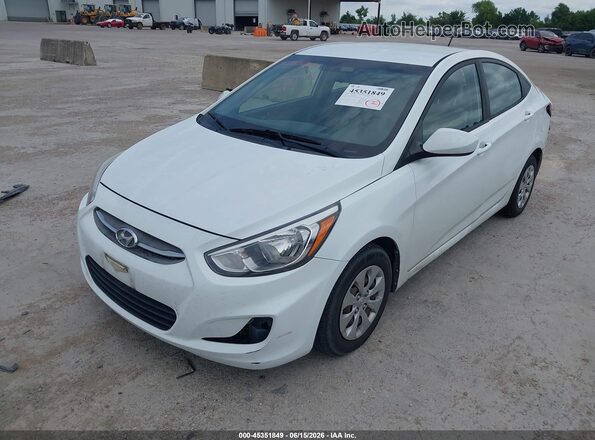 KMHCT4AE0HU237612 2017 HYUNDAI ACCENT White წინა მარცხენა ხედი სამი მეოთხედიდან
