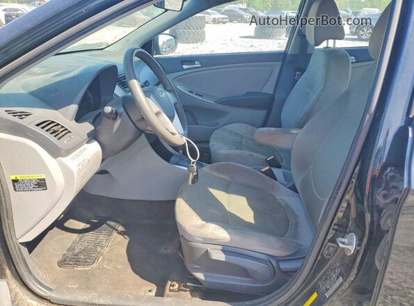 KMHCT4AE0HU318092 2017 HYUNDAI ACCENT Black Widok wnętrza z przodu