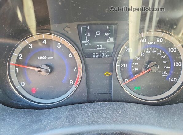 KMHCT4AE0HU318609 2017 HYUNDAI ACCENT Silver ხელსაწყოთა პანელის ხედი
