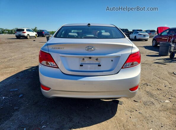 KMHCT4AE0HU318609 2017 HYUNDAI ACCENT Silver უკანა ხედი