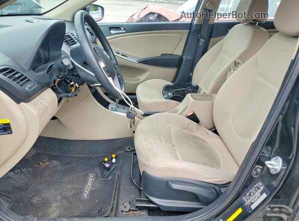 KMHCT4AE1GU053021 2016 HYUNDAI ACCENT Black Front interior view