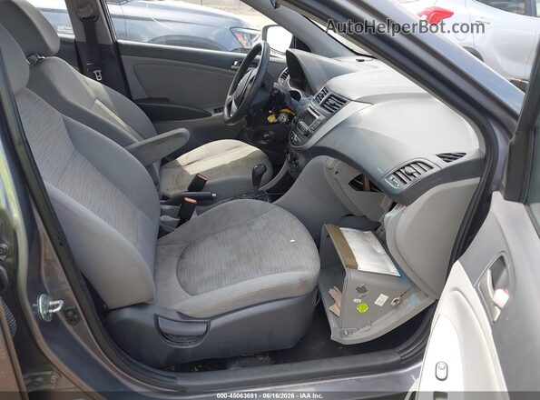 KMHCT4AE1GU962053 2016 HYUNDAI ACCENT Gray Vista interior delantera