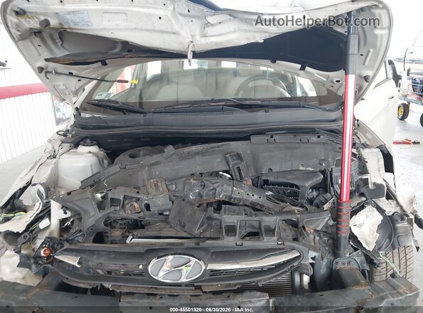 KMHCT4AE1GU986238 2016 HYUNDAI ACCENT White Rear view